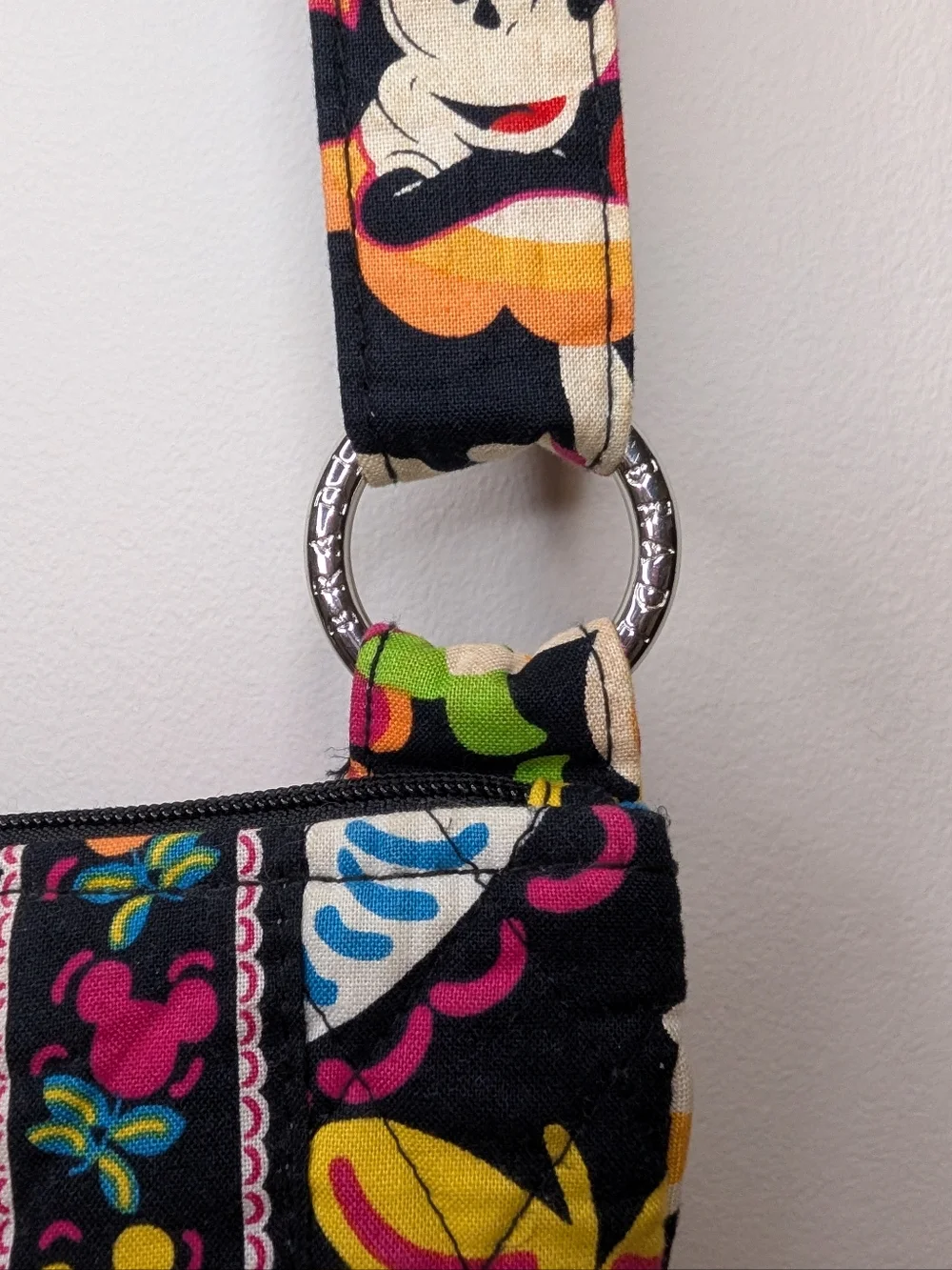 Vera Bradley Mickey & Minnie Mouse Disney Authentic Collection Crossbody Bag - Picture 5 of 12